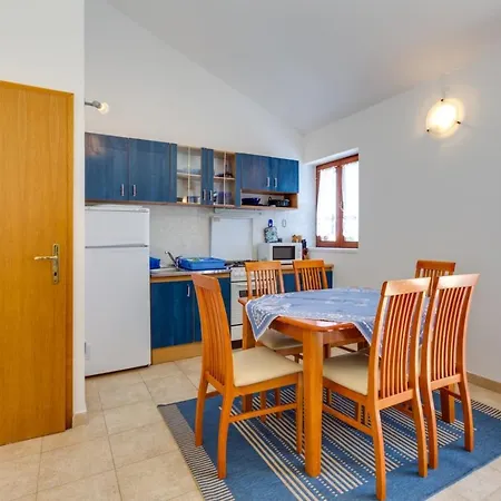 Pensiune Nives, Artatore 4*