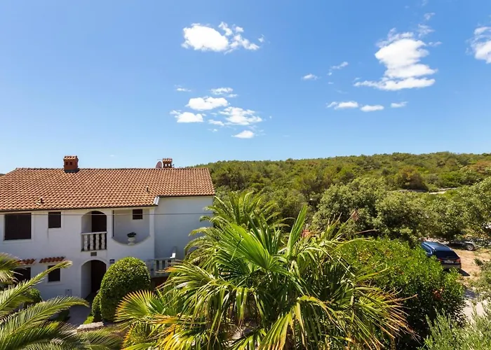 Nives, Artatore Guest house 4*